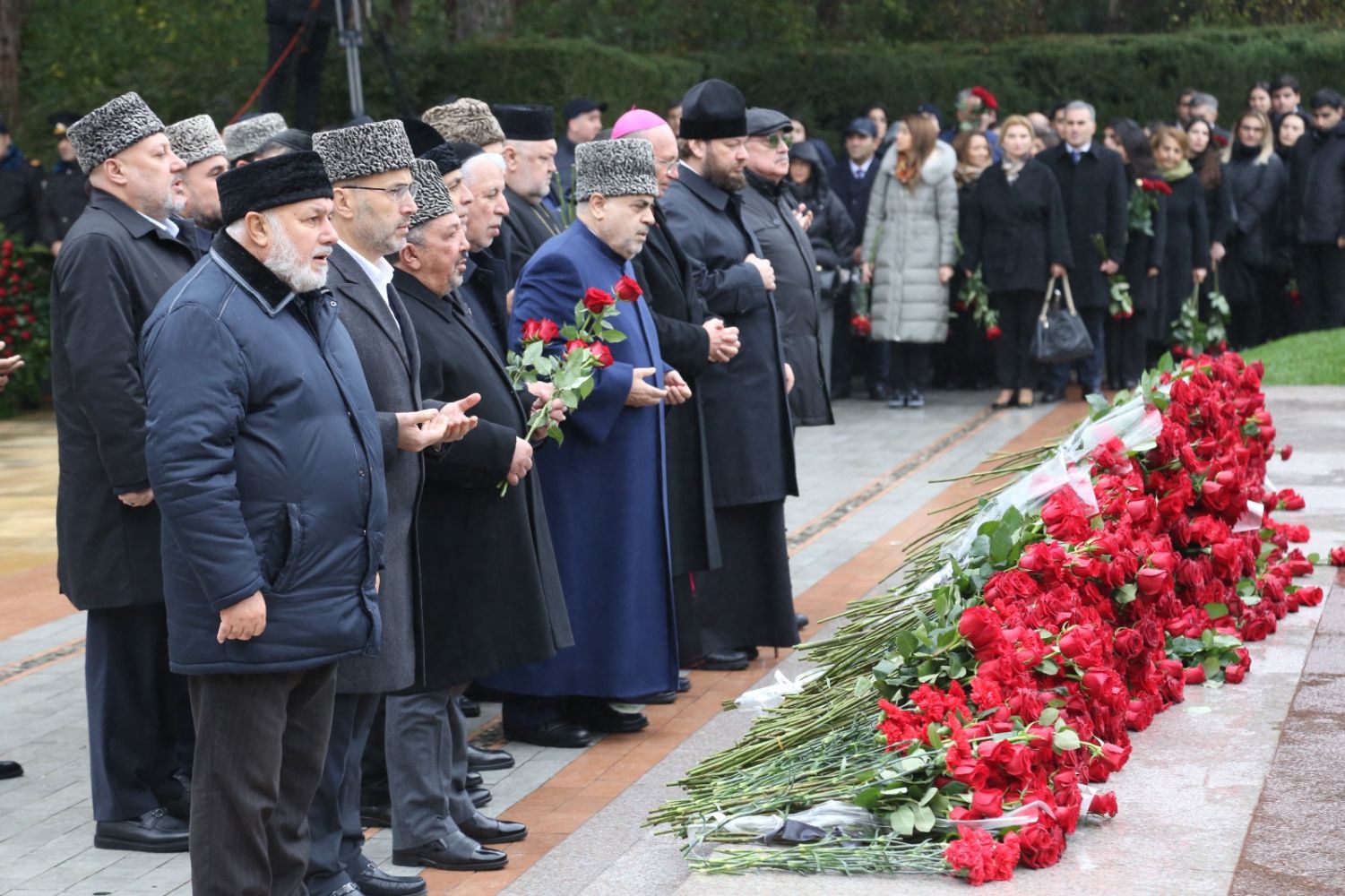 Dekabrın 12-i Heydər Əliyevin vəfatının iyirminci ildönümüdür