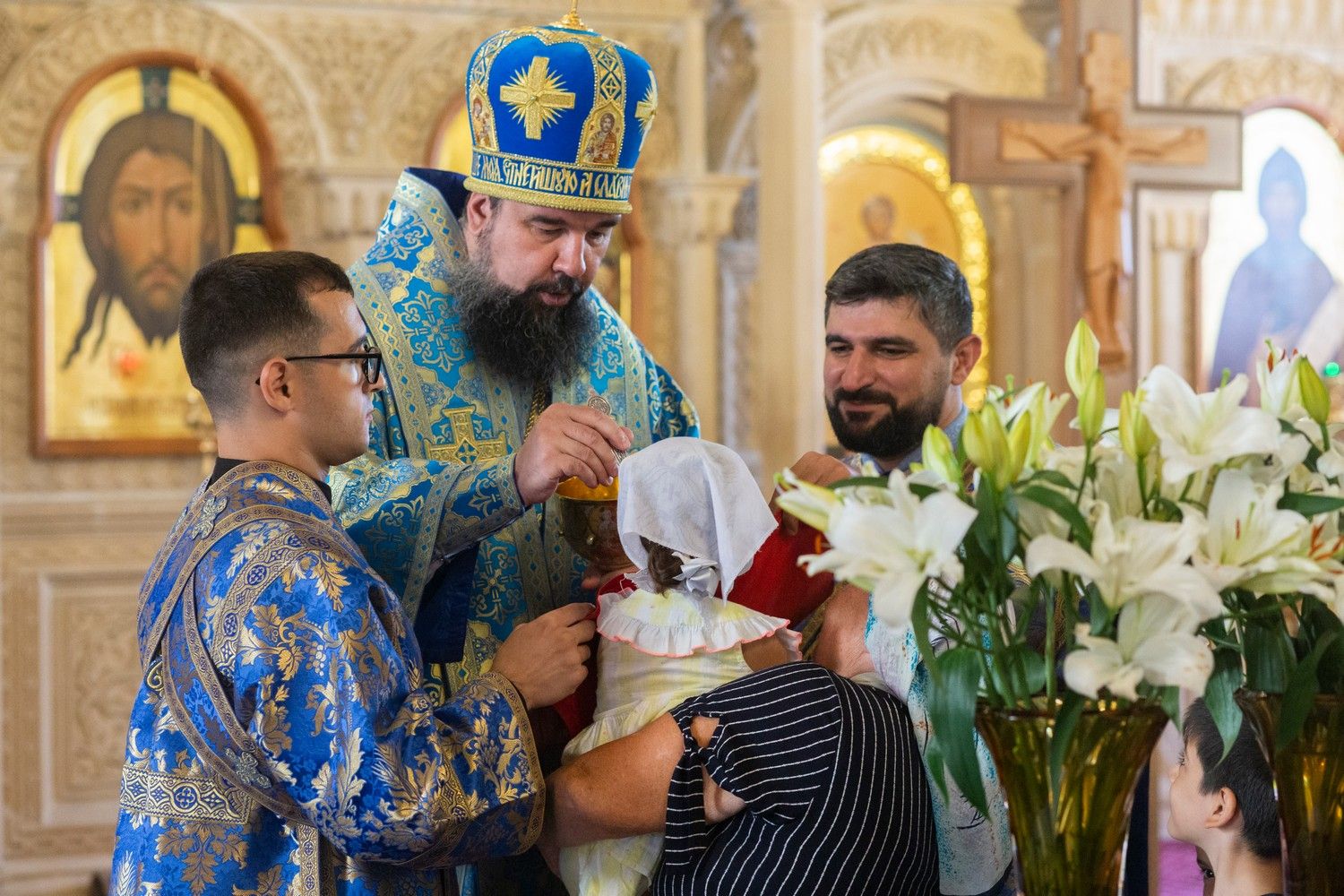 Yepiskop Aleksiy kafedral kilsəsində İlahi Liturgiya keçirib