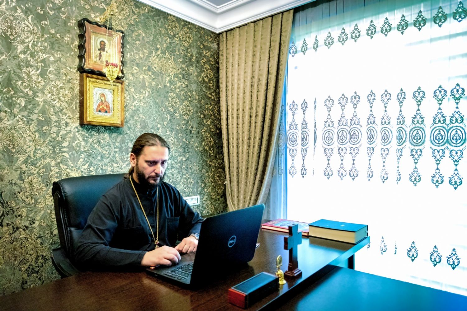 Bakı yeparxiyasının şöbəsinin rəhbəri Türmə Kapellanların onlayn görüşündə iştirak edib