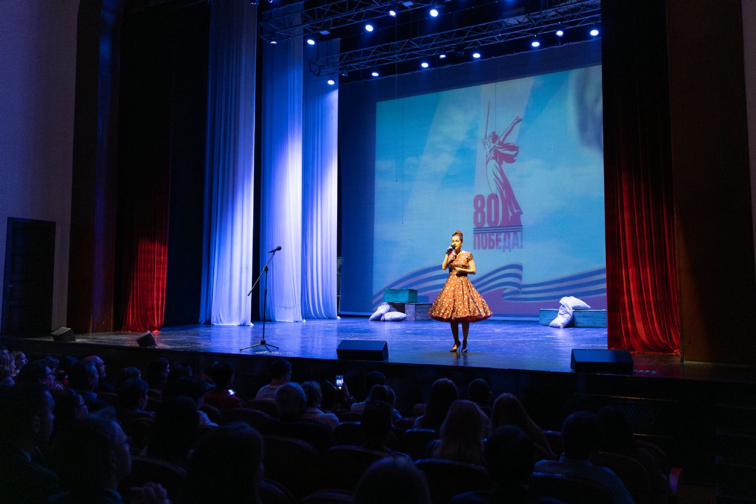 Azərbaycan Dövlət Akademik Rus Dram Teatrında bayram konserti keçirilib
