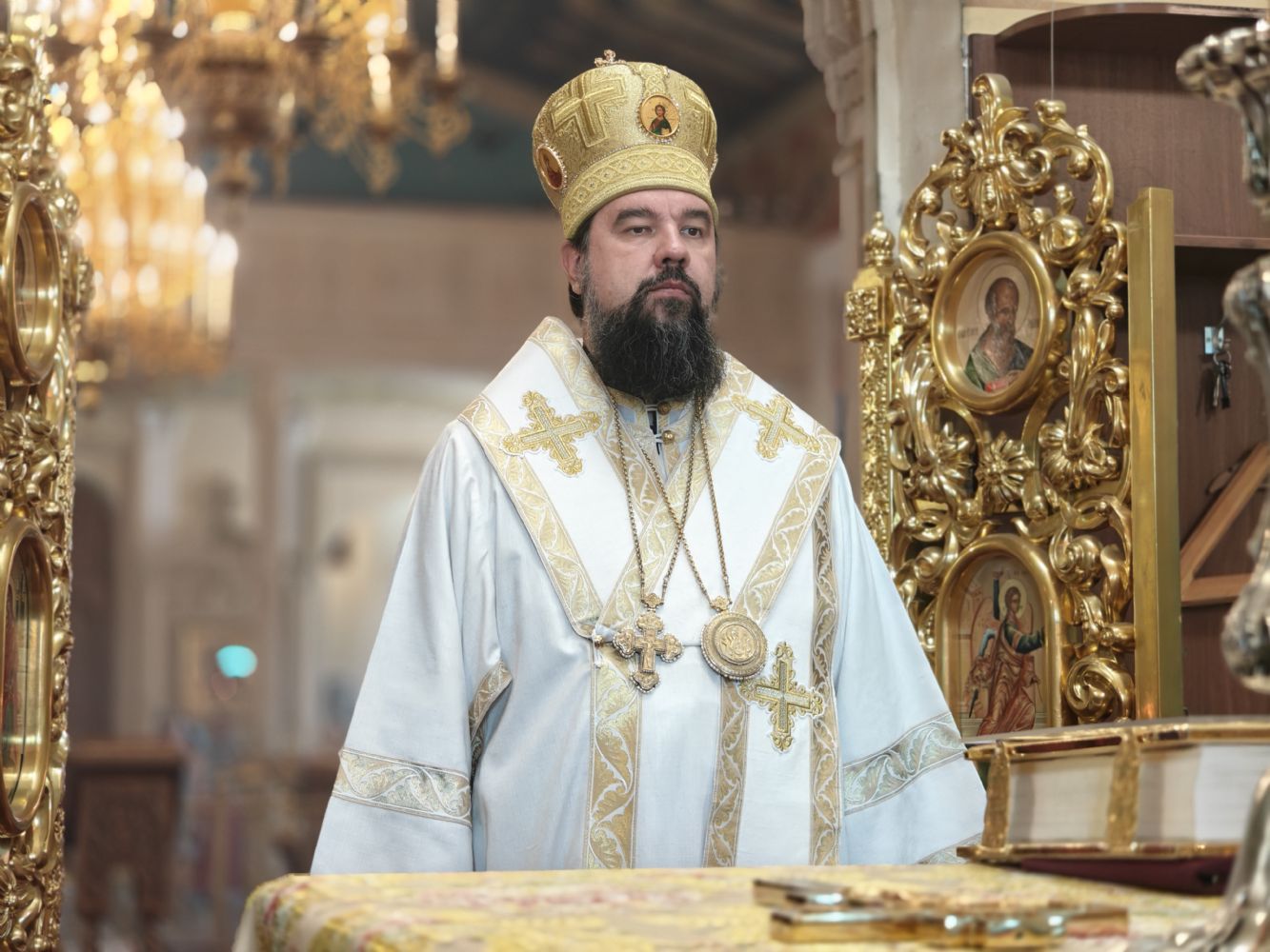 Arxiyerey kafedral kilsəsində İlahi Liturgiya keçirib