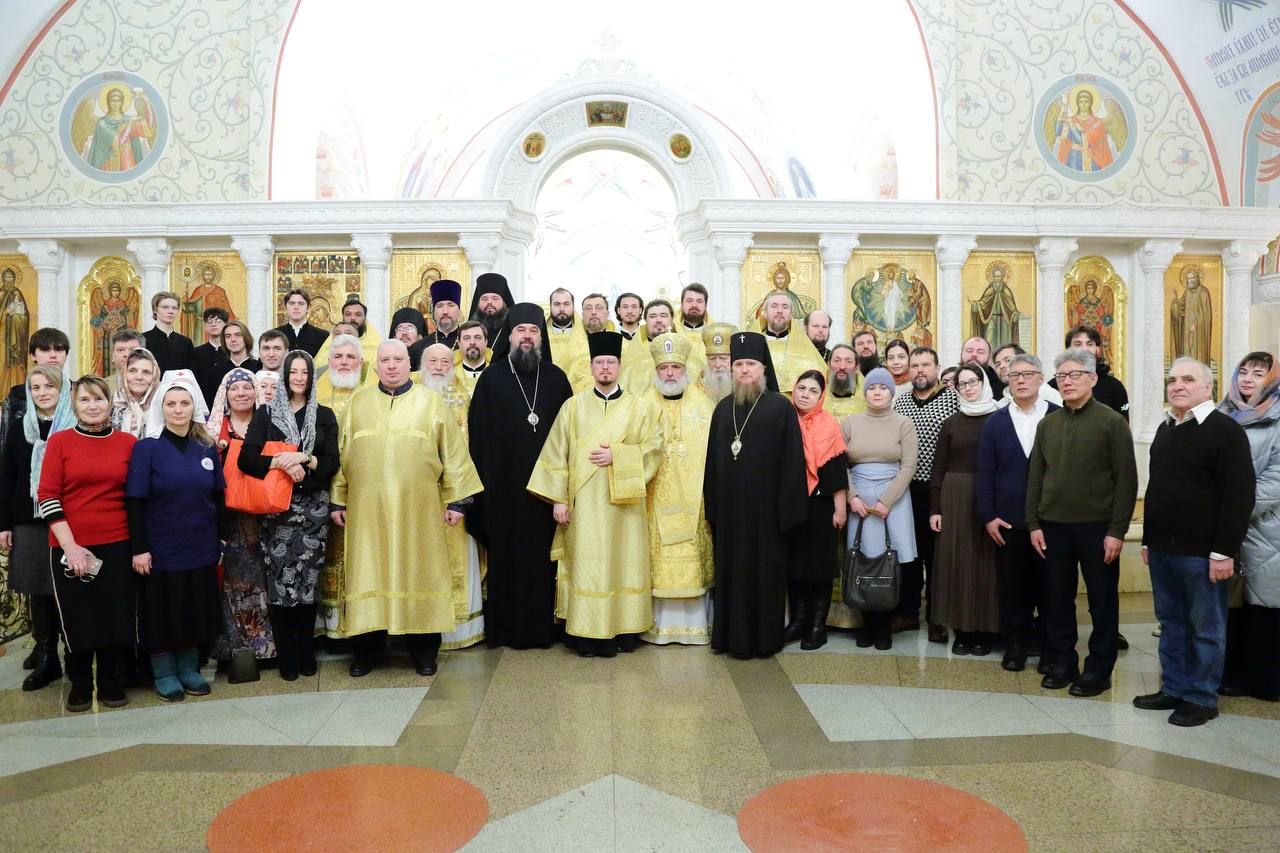 Xilaskar Məsih kafedral kilsəsində müxtəlif türk dillərində İlahi Liturgiya keçirilib