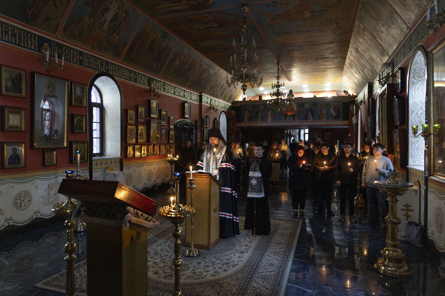 Arxiyerey Ali-Mələk Mikayıl kilsəsində Tövbə Kanonunun oxunmasını keçirdi