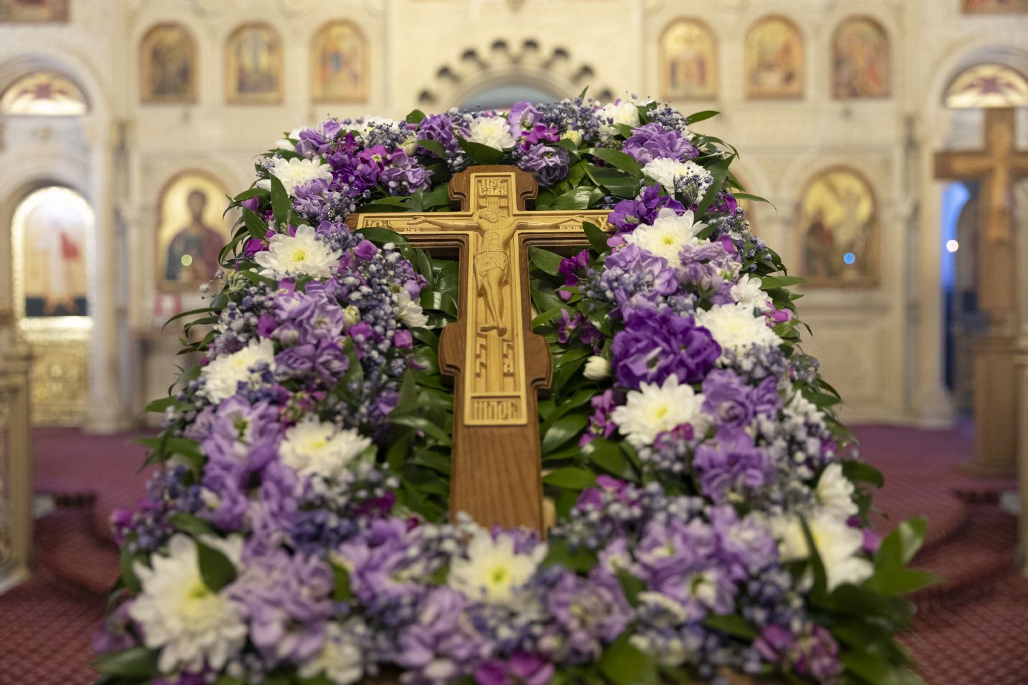 Yepiskop Aleksiy Rəbbin Çarmıxının nümayişi ilə axşam ibadəti keçirilib