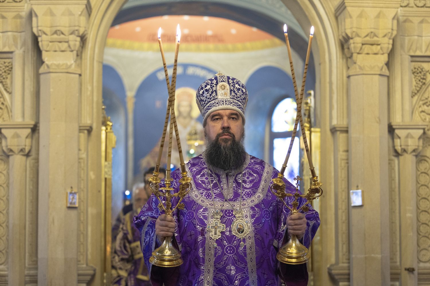 Arxiyerey kafedral kilsəsində İlahi Liturgiya keçirib