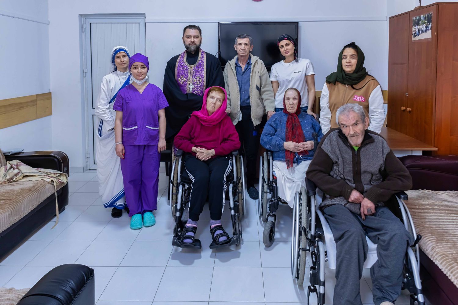 Keşiş sığınacağı ziyarət edib