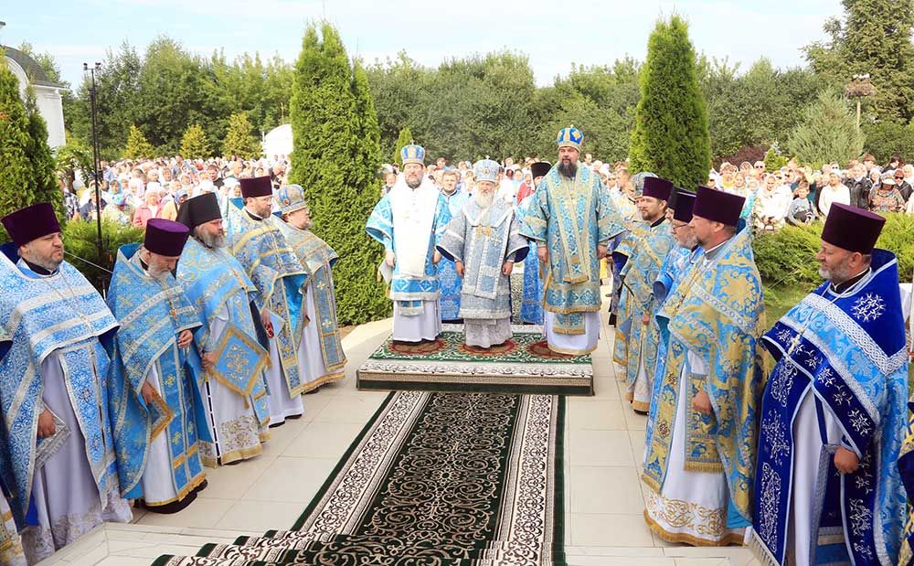 Yepiskop Aleksiy Barkolabovsk monastırının yaradılmasının 385-ci ildönümü münasibətilə keçirilən bayram tədbirlərində iştirak edib